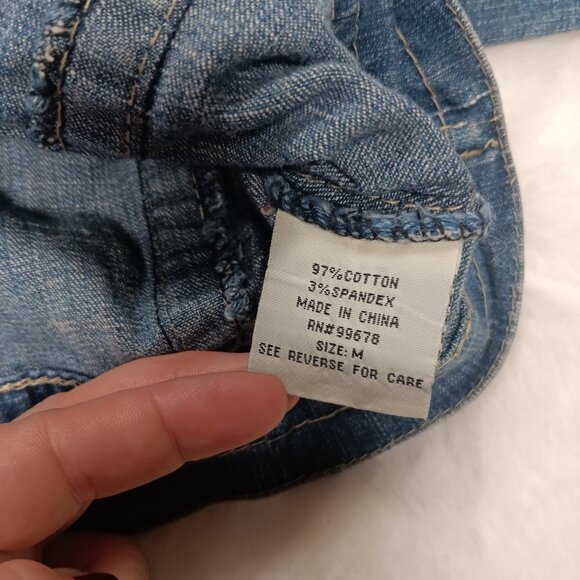 Hydraulic cropped distressed denim jacket - Picture 8 of 14